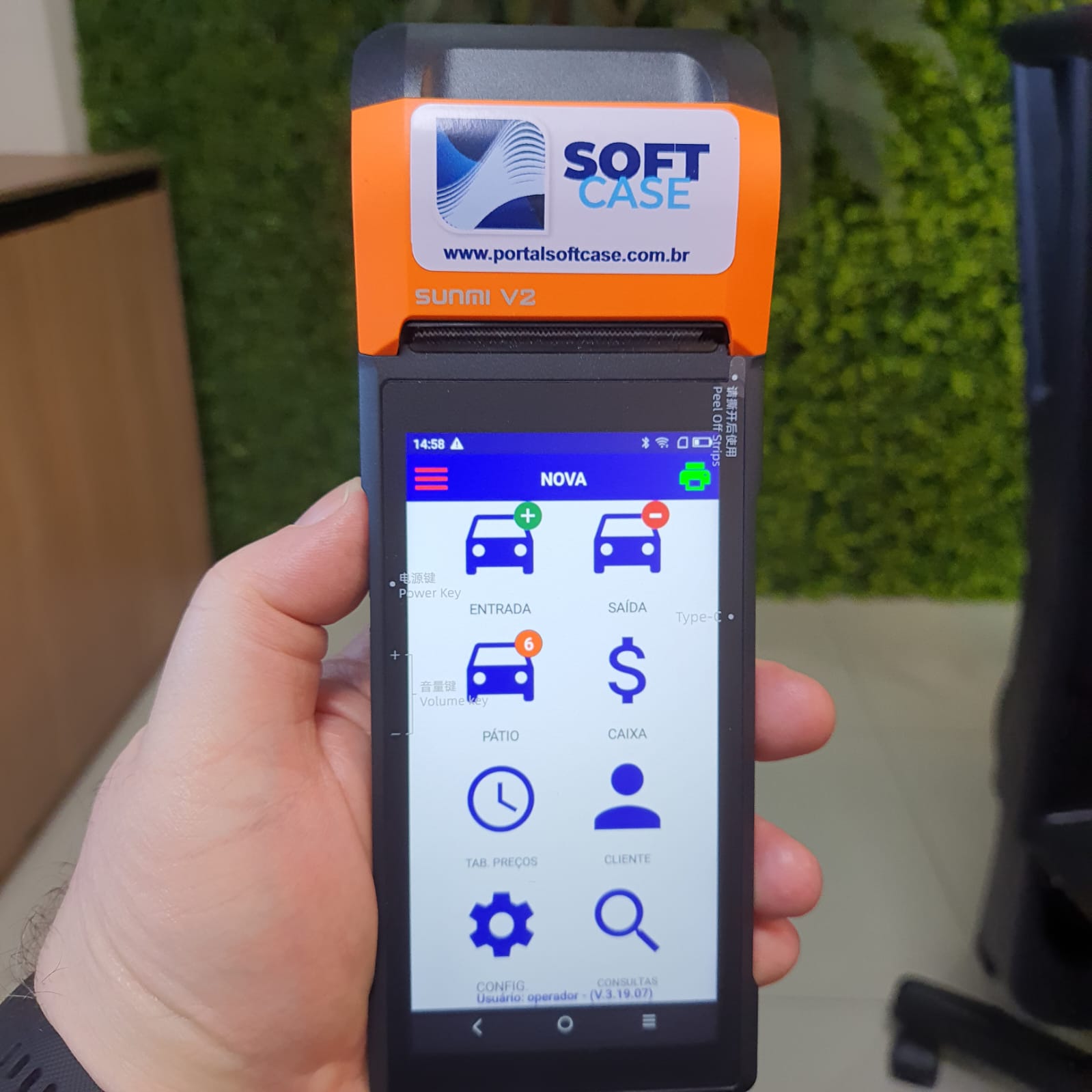 Terminal port&aacute;til com o aplicativo Softpark Mobile